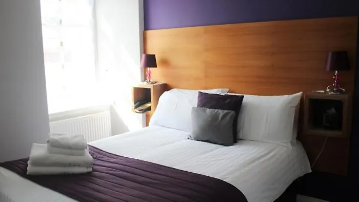 Top Hotels in Canterbury for a Timeless Getaway