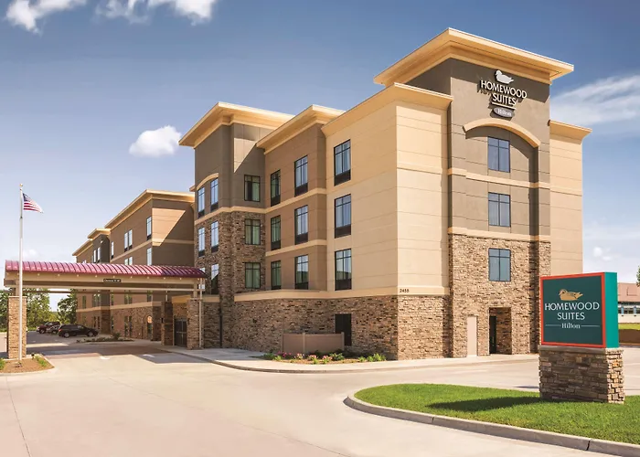 Discover the Best Hotels in Ankeny, Iowa with Pool for Your Stay