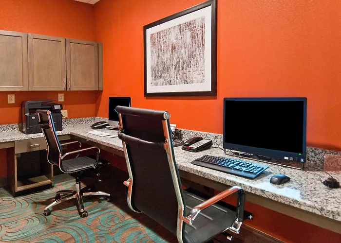 Premier Hotels Near Downtown Pensacola